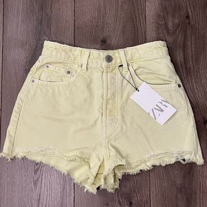 FRAYED HIGH RISE DENIM SHORTS ✨